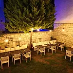 Mavi Hotel