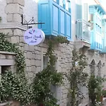 Mavi Alaçatı