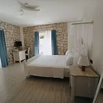 Mavi