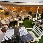 Mavi Hotel