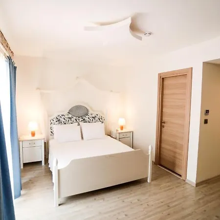 Mavi Hotel