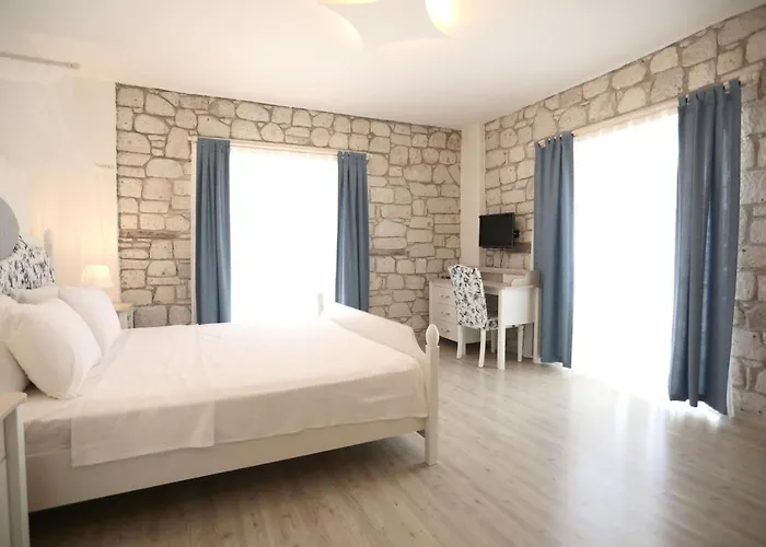 Mavi Alaçatı
