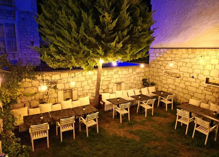 Mavi Hotel