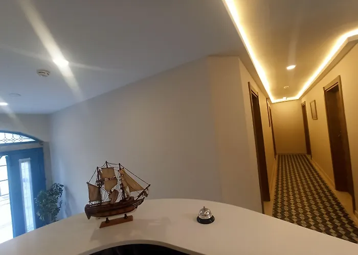 Mavi Hotel *